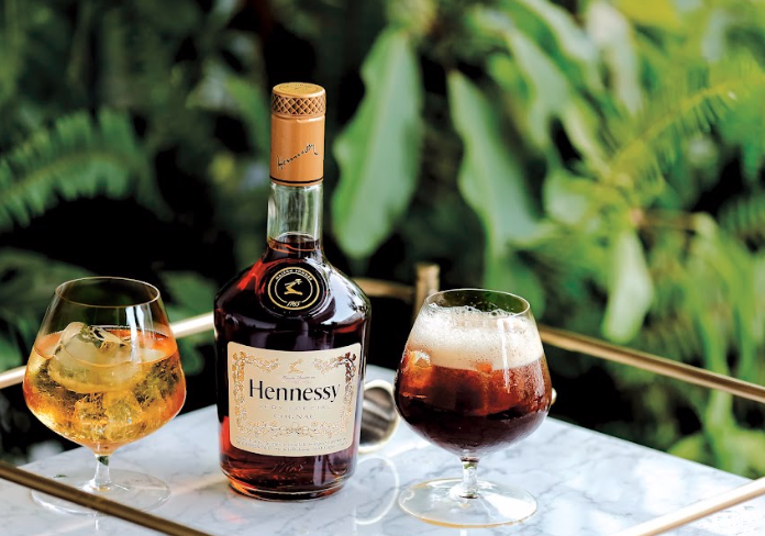 THE DRINK BOOK – Receta París de Día by Cognac Hennessy V.S  